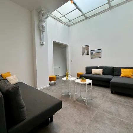 Maison En Plein Centre De *